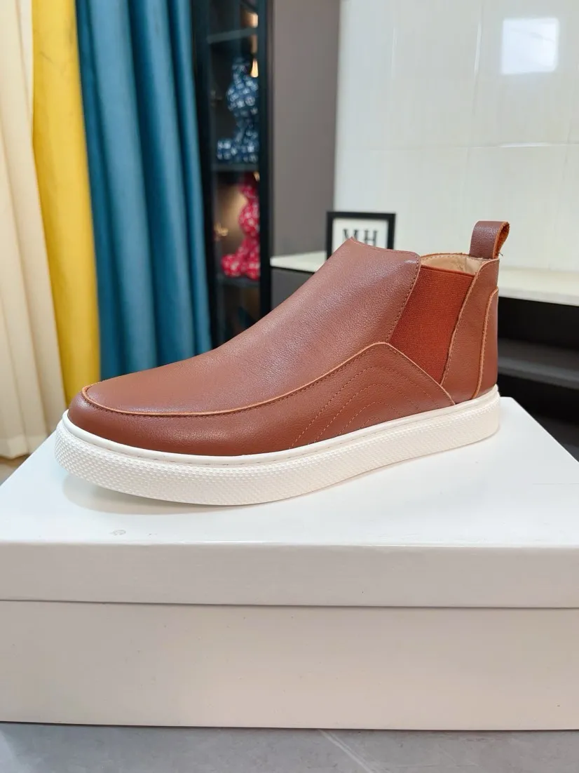 Men's shoes 💰440🌹🌹 [Prada] New high-top men's shoes for the Milan show are out, official website new model: 1 production 🔺original version, continuing the charm inheritance, innovation and tribute ⚫️Young and fashionable you must have 🎗movable feet and no smelly feet; imported cowhide mesh with wear-resistant rubber soles; suitable for all seasons, fashionable and versatile. Code number:38-44